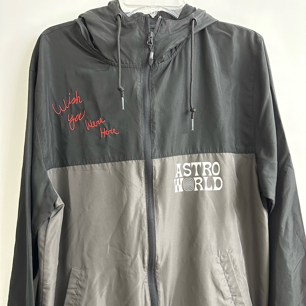 Travis Scott Astroworld jacket size large in excellent condition